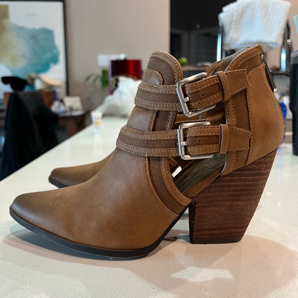 Size 7.5 Booties